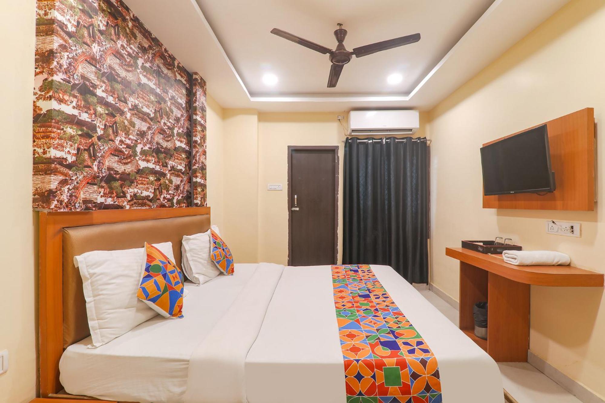 Fabhotel Swarn Banquet Kakarmatha المظهر الخارجي الصورة