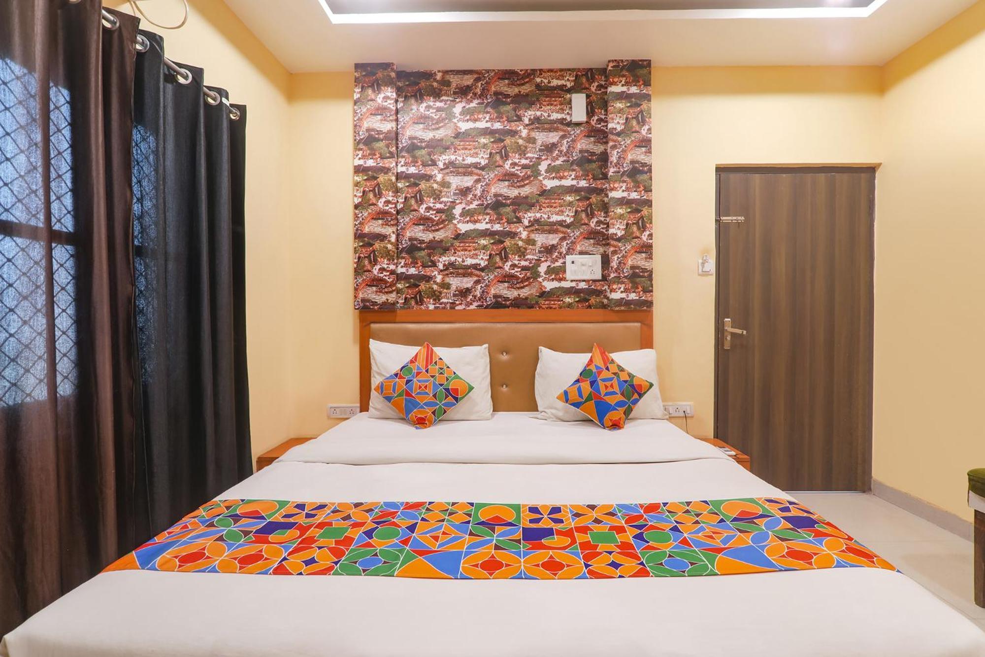 Fabhotel Swarn Banquet Kakarmatha المظهر الخارجي الصورة