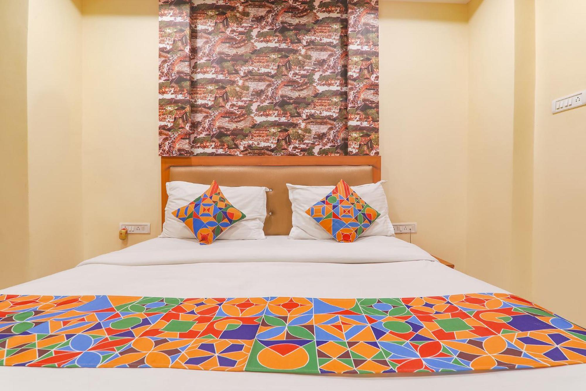 Fabhotel Swarn Banquet Kakarmatha المظهر الخارجي الصورة