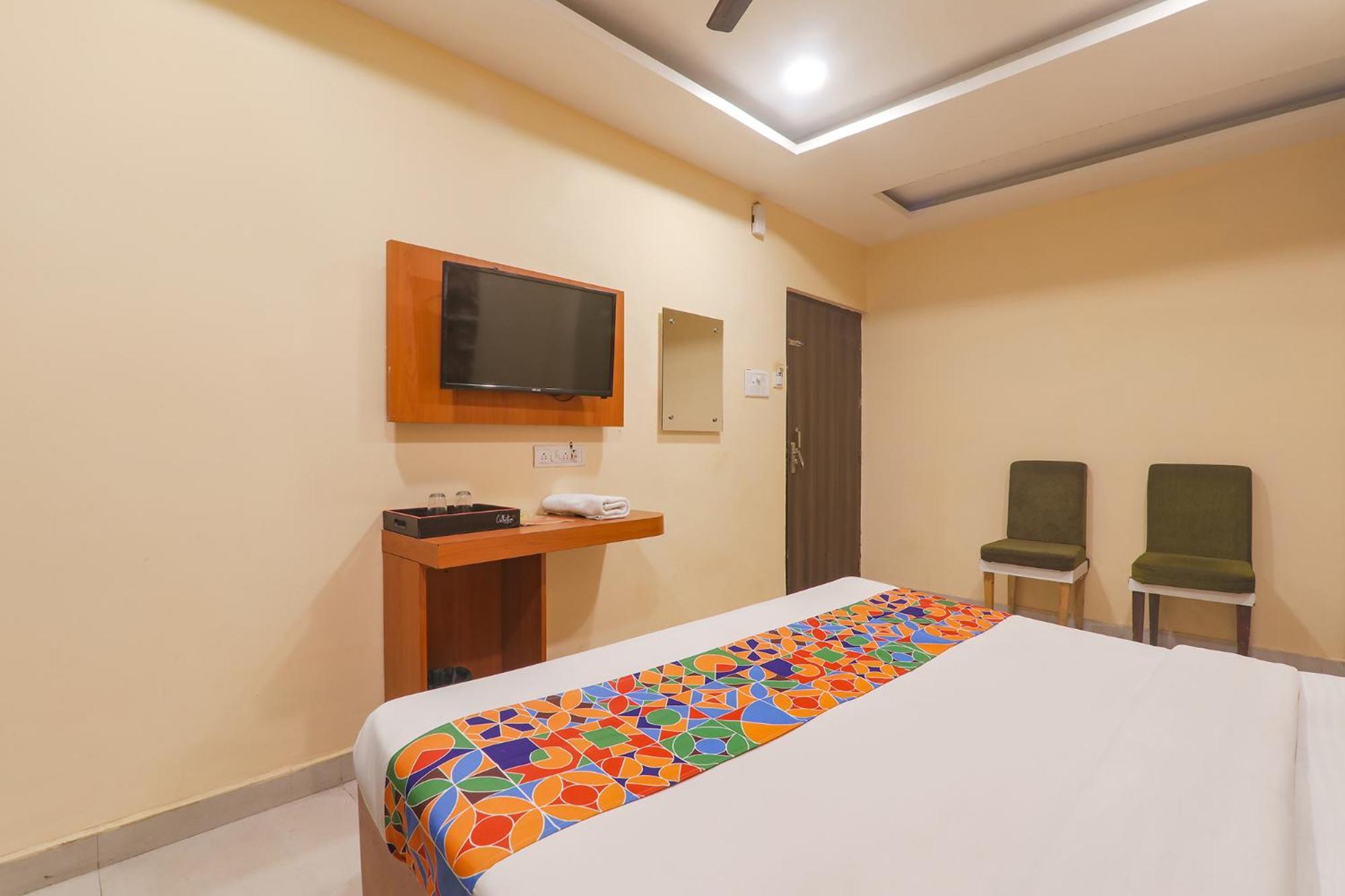 Fabhotel Swarn Banquet Kakarmatha المظهر الخارجي الصورة