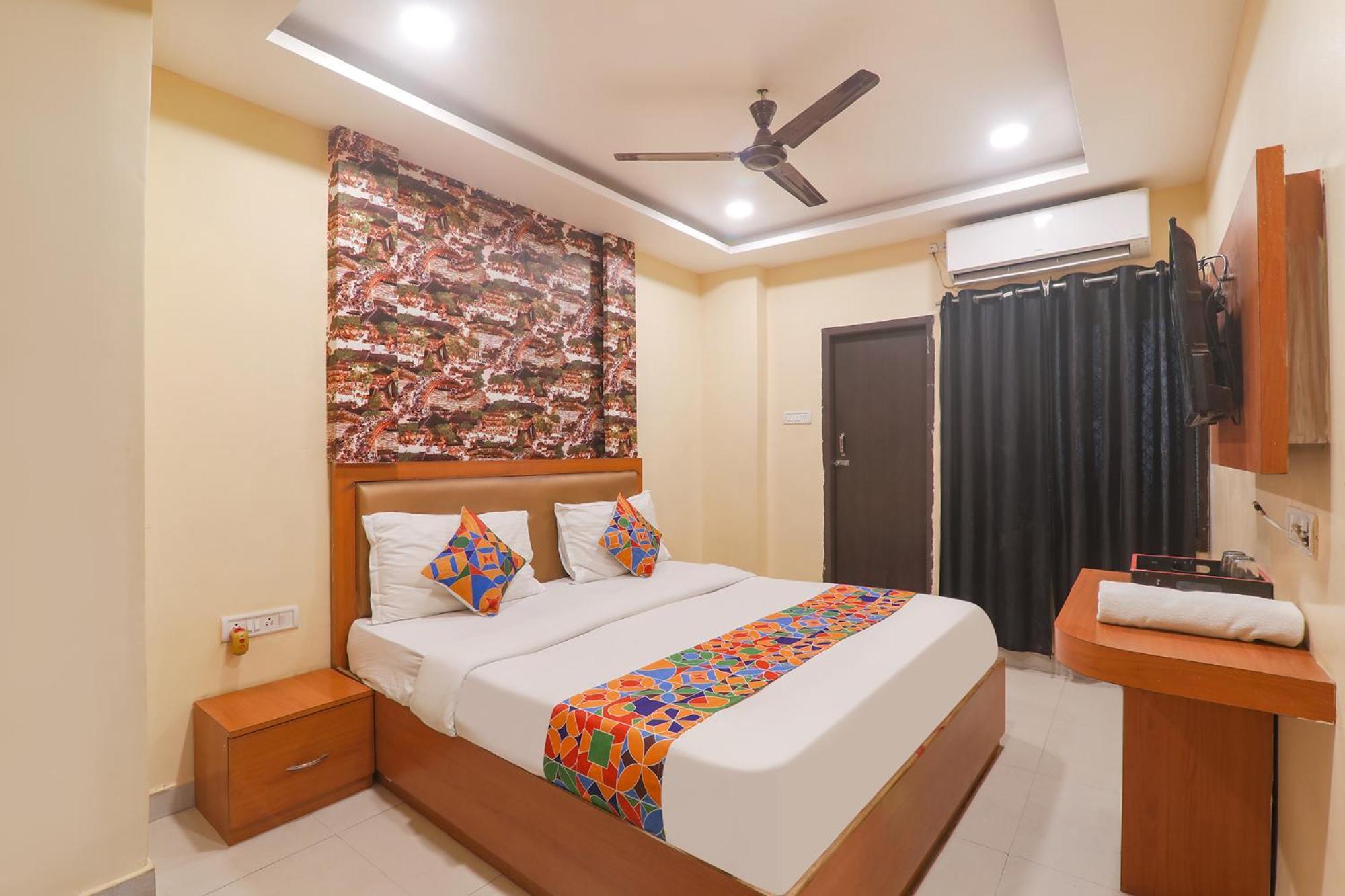 Fabhotel Swarn Banquet Kakarmatha المظهر الخارجي الصورة